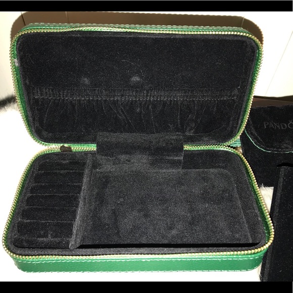 Pandora Jewelry Travel Case with Wristlet - Picture 6 of 8